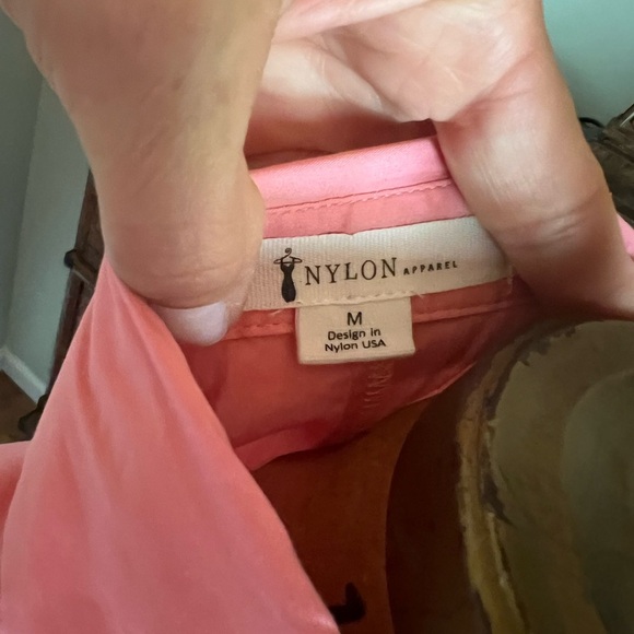 Nylon apparel pink puff sleeve blouse with bow tie front and gold buttons medium - Picture 5 of 7